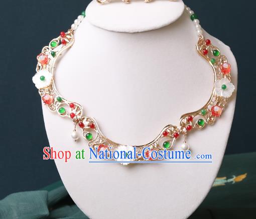 Chinese Handmade Shell Flowers Necklet Decoration Traditional Ming Dynasty Precious Stones Necklace Accessories for Women