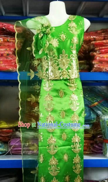 Traditional Chinese Dai Nationality Green Sleeveless Blouse and Straight Skirt Outfit Dai Ethnic Dance Costumes with Tippet Veil