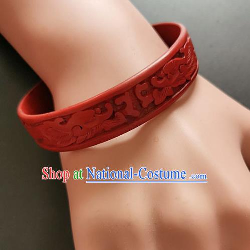 Chinese Traditional Handmade Carving Dragon Craft Black Lacquerware Bracelet Accessories