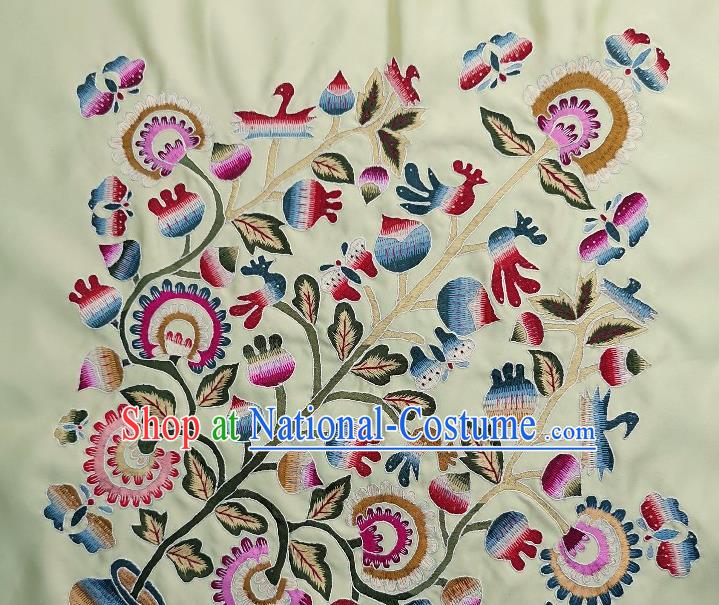 Traditional Chinese Embroidered Flowers Fabric Patches Handmade Embroidery Craft Accessories Embroidering Beige Silk Cushion Applique