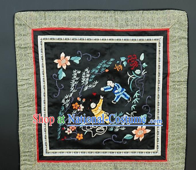 Chinese National Embroidered Black Silk Paintings Traditional Handmade Embroidery He He God Craft Decorative Wall Picture