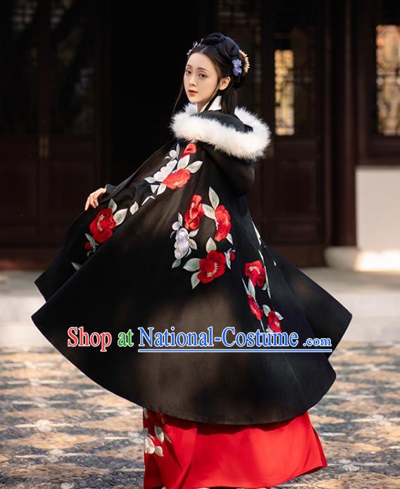 Chinese Ming Dynasty Embroidered Black Cape Costumes Traditional Ancient Noble Lady Garment Hanfu Cloak for Women