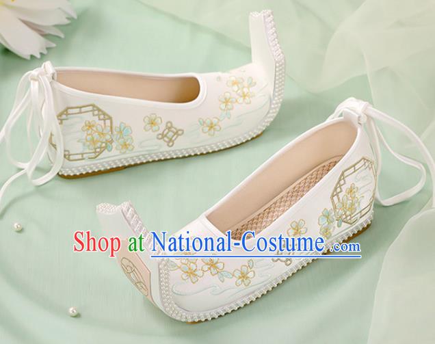 Chinese Ancient Embroidery Plum Blossom White Shoes Court Lady Shoes Embroidered Shoes Princess Satin Shoes Handmade Shoes