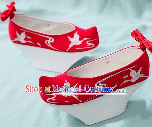 Chinese Qing Dynasty Princess Red Embroidered Shoes Court Women Shoes Ancient Palace Lady Shoes Imperial Consort Saucers Shoes