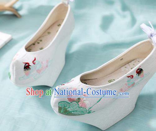 Chinese Qing Dynasty Saucers Shoes Ancient Princess Embroidery Mandarin Duck Lotus Shoes Traditional Court Lady Shoes Embroidered Shoes Handmade Satin Shoes