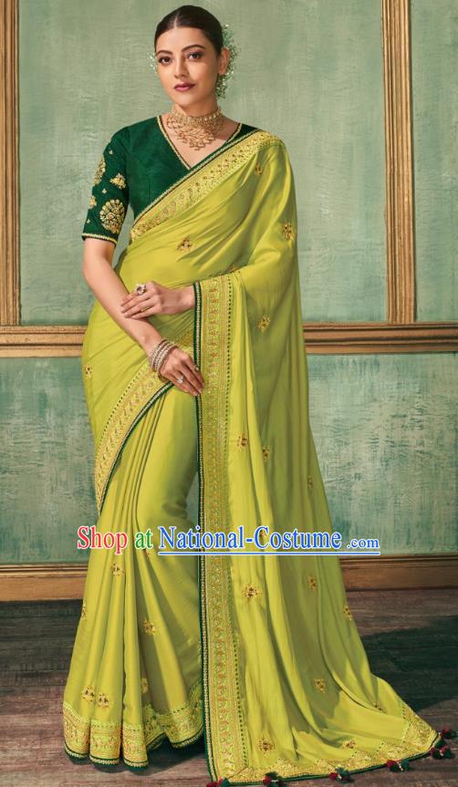 Asian India Bollywood National Dance Light Green Silk Saree Asia Indian Traditional Court Princess Blouse and Sari Dress Costumes for Women