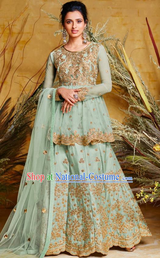 Asian India National Bollywood Punjab Costumes Asia Indian Traditional Dance Embroidered Light Green Crepe Blouse and Skirt Sari Full Set