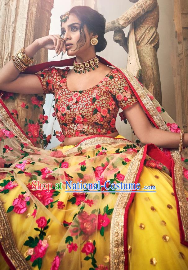 Top Asian India Wedding Lehenga Costumes Asia Indian Traditional Bride Embroidered Red Blouse and Yellow Skirt and Sari Full Set