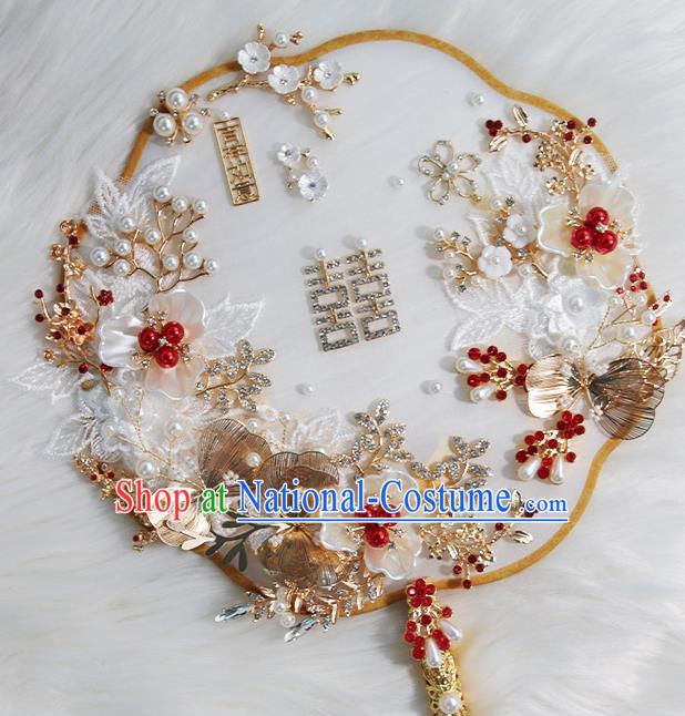 China Classical Wedding Circular Fan Traditional Handmade Shell Flowers Palace Fan