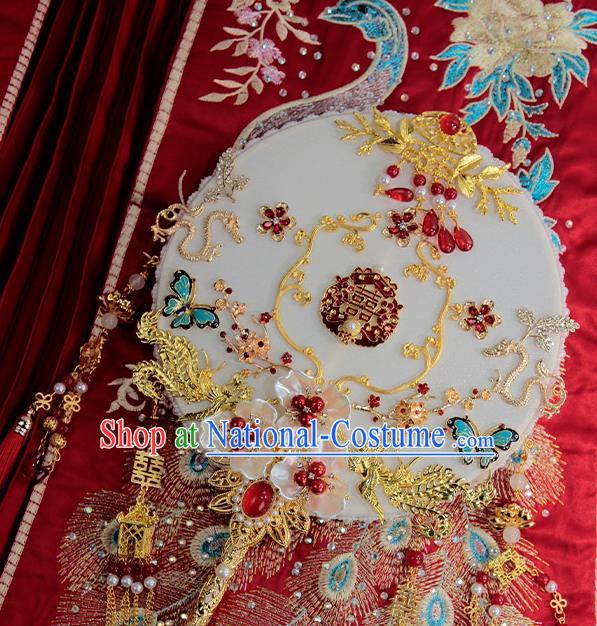 China Classical Wedding Golden Phoenix Tassel Circular Fan Handmade Palace Fan Traditional Shell Flowers Silk Fan