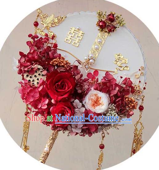 China Handmade Wedding Roses Palace Fan Classical Dance Fan Traditional Bride Golden Phoenix Tassel Circular Fan