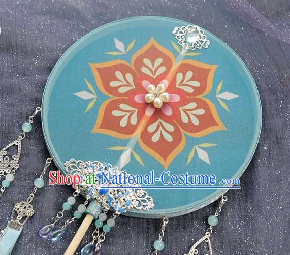 China Traditional Tang Dynasty Blue Silk Circular Fan Handmade Wedding Palace Fan Classical Dance Bride Fan