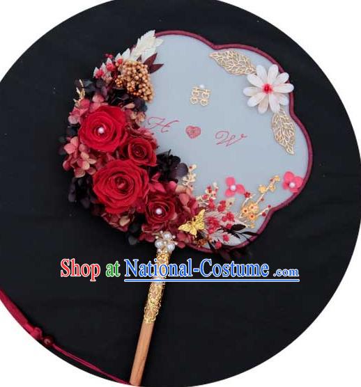 China Handmade Wedding Palace Fan Classical Dance Fan Traditional Bride Rose Flowers Fan