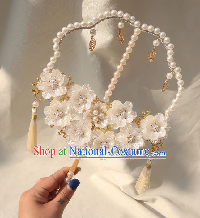 China Classical Dance White Shell Plum Fan Traditional Bride Pearls Fan Handmade Wedding Palace Fan