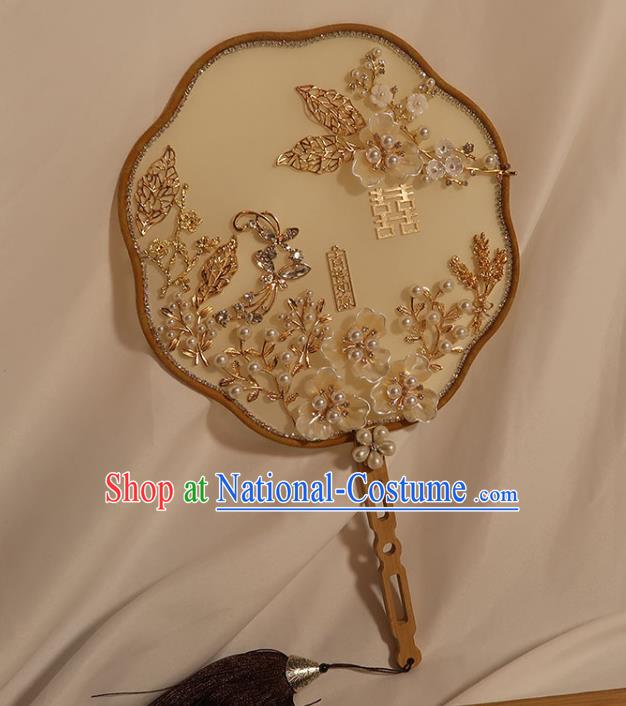 China Traditional Wedding Plum Blossom Fan Classical Dance Shell Flowers Fan Handmade Bride Pearls Palace Fan