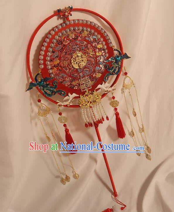 China Traditional Wedding Embroidered Red Fan Handmade Bride Palace Fan Classical Dance Pearls Fan