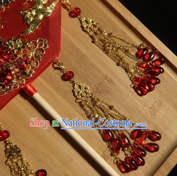 China Handmade Bride Red Beads Tassel Palace Fan Traditional Wedding Silk Fan Classical Dance Octagon Fan