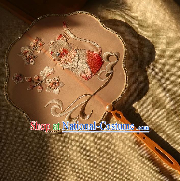 China Traditional Ancient Princess Embroidered Cat Circular Fan Handmade Hanfu Fan Bride Palace Fan