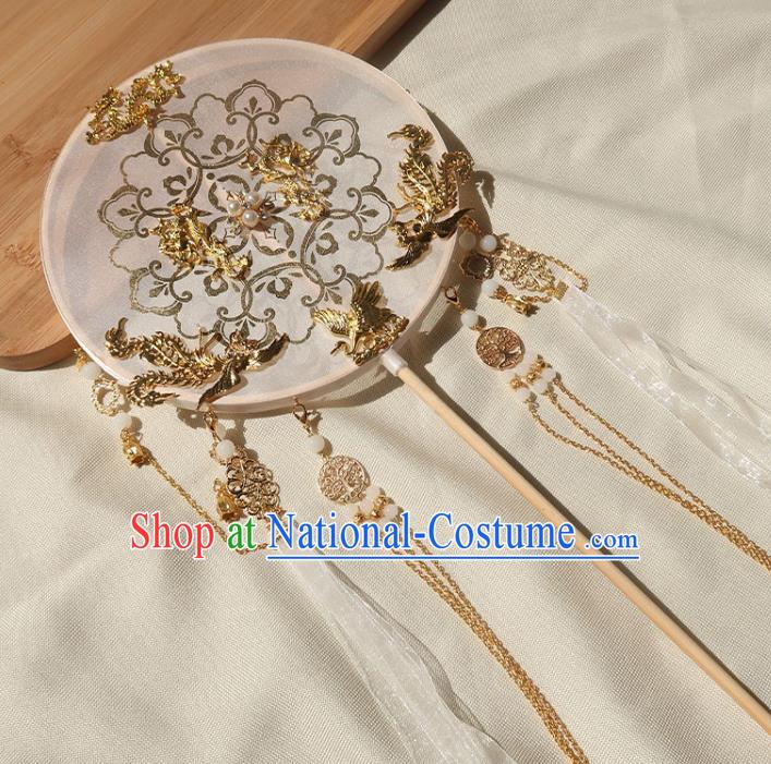 China Traditional Wedding Beige Ribbon Tassel Palace Fan Ancient Princess Silk Circular Fan Handmade Hanfu Fan