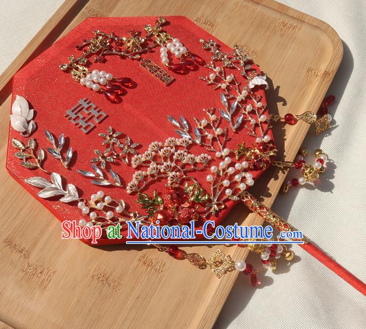 China Handmade Bride Red Palace Fan Traditional Wedding Octagon Fan Classical Dance Golden Bells Tassel Fan