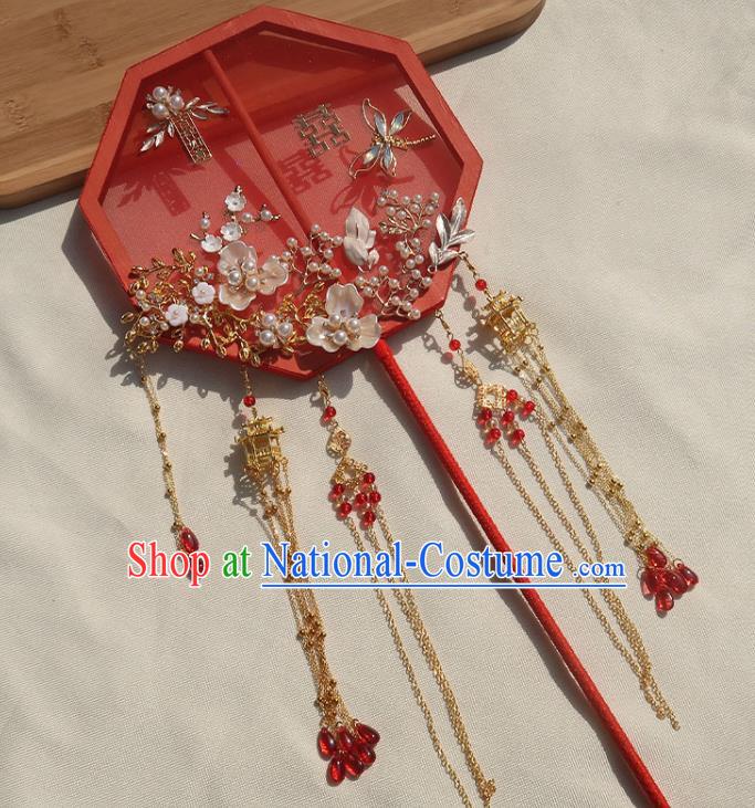 China Classical Dance Opal Dragonfly Fan Handmade Bride Palace Fan Traditional Wedding Red Silk Octagon Fan