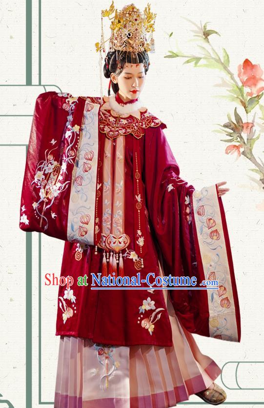 China Ancient Palace Beauty Embroidered Hanfu Dress Traditional Ming Dynasty Wedding Bride Historical Clothing