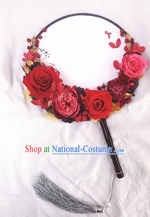 China Traditional Wedding Red Roses Fan Handmade Bride Palace Fan Classical Dance Circular Fan