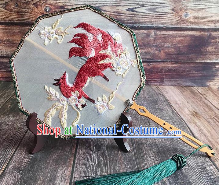 China Handmade Octagon Palace Fan Traditional White Silk Fan Wedding Embroidered Nine Tail Fox Fan