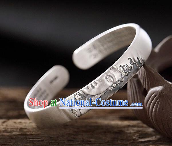 China Handmade Silver Carving Lotus Bracelet Traditional Wristlet Jewelry