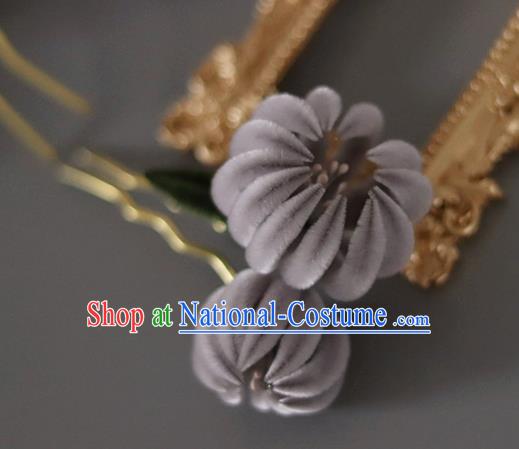 Handmade China Ancient Court Lady Hairpin Traditional Hanfu Hair Accessories Grey Velvet Chrysanthemum Hair Stick