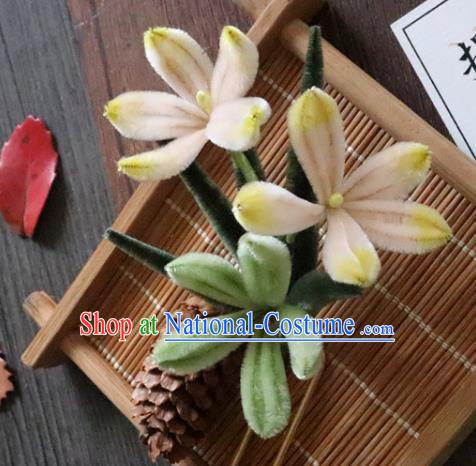 China Traditional Ancient Court Lady Hair Stick Classical Hanfu Green Velvet Orchids Hairpin