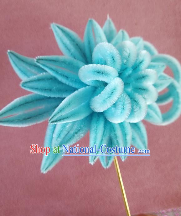 China Traditional Ancient Imperial Consort Hair Stick Classical Hanfu Blue Velvet Chrysanthemum Hairpin