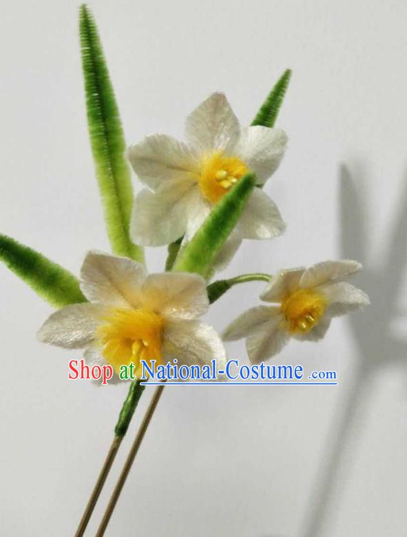 China Traditional Ancient Palace Lady Daffodil Hair Stick Classical Hanfu Velvet Flowers Hairpin