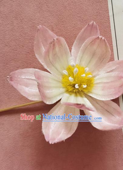 China Classical Cheongsam Hair Stick Handmade Hair Accessories Traditional Pink Velvet Lotus Hairpin