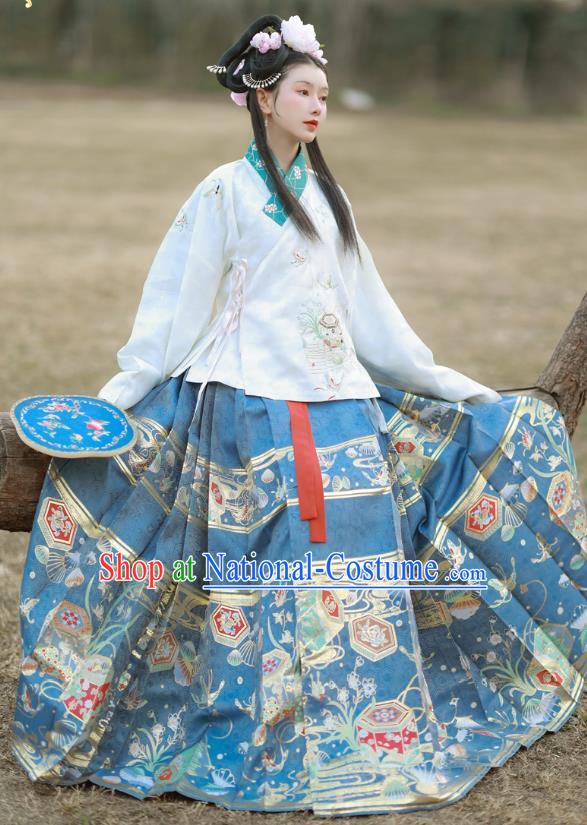 China Traditional Ming Dynasty Patrician Lady Historical Clothing Ancient Young Beauty Embroidered Costumes