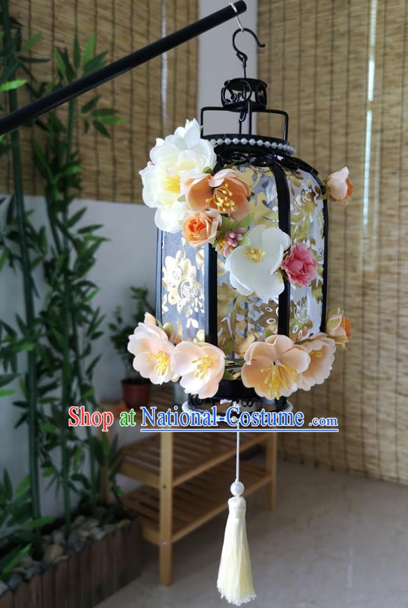 Handmade Chinese Spring Festival Lantern Traditional Silk Flowers Portable Lamp