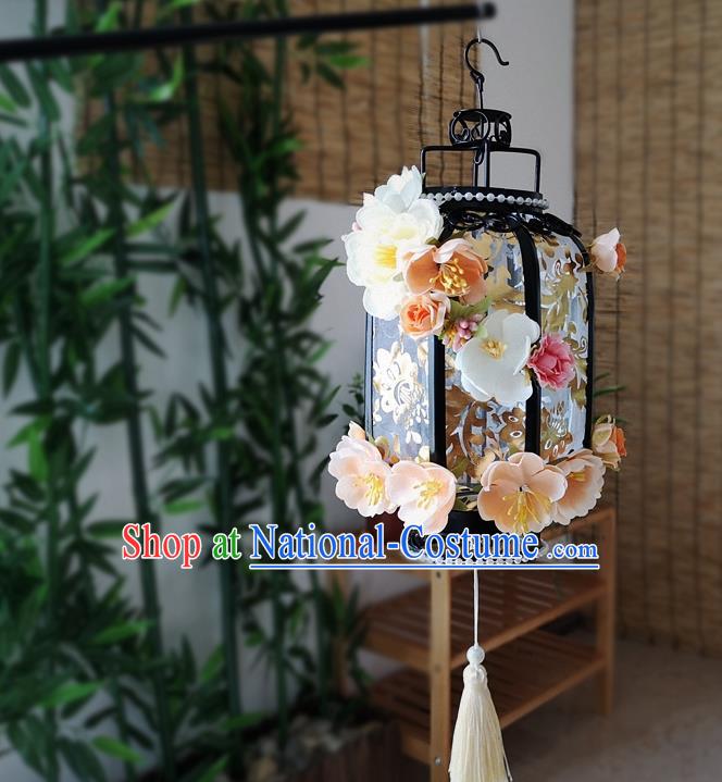 Handmade Chinese Spring Festival Lantern Traditional Silk Flowers Portable Lamp