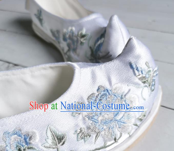 Handmade Chinese Ming Dynasty Princess Shoes Traditional Hanfu Shoes White Satin Shoes Embroidered Shoes