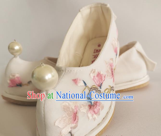 Handmade Chinese Traditional Hanfu Shoes Embroidered Mangnolia Shoes White Bow Shoes