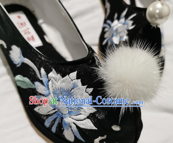 Handmade Chinese Embroidered Epiphyllum Shoes Traditional Hanfu Princess Shoes Black Satin Shoes