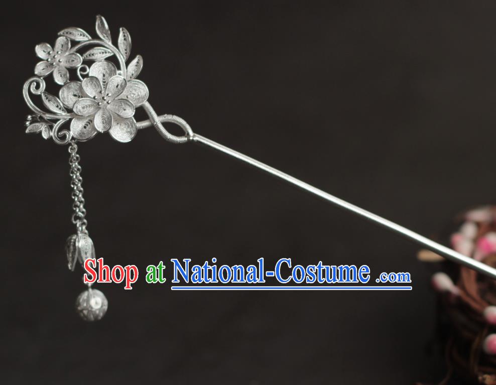 China Ancient Princess Argent Hair Stick Traditional Filigree Hair Accessories Ming Dynasty Tassel Hairpin