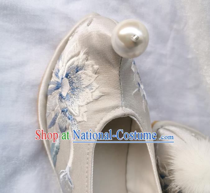 Handmade Chinese Embroidered Epiphyllum Shoes Traditional Ming Dynasty Princess Shoes Bow Shoes