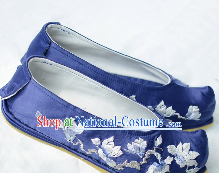 Handmade Chinese Royalblue Satin Shoes Traditional Hanfu Shoes Embroidered Mangnolia Shoes