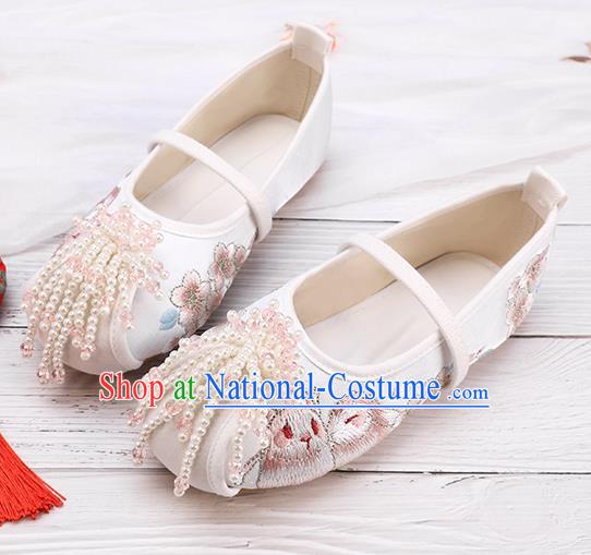 China Classical Hanfu Shoes Traditional Embroidered White Shoes for Kids