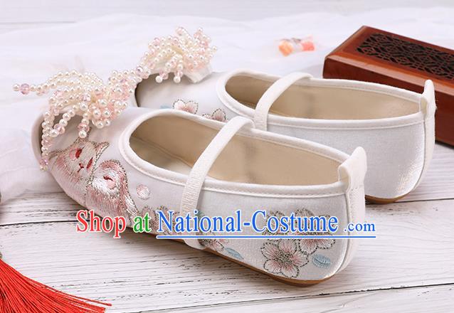 China Classical Hanfu Shoes Traditional Embroidered White Shoes for Kids