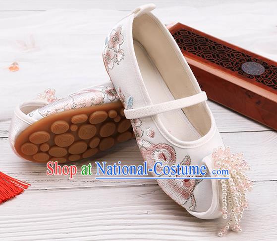 China Classical Hanfu Shoes Traditional Embroidered White Shoes for Kids