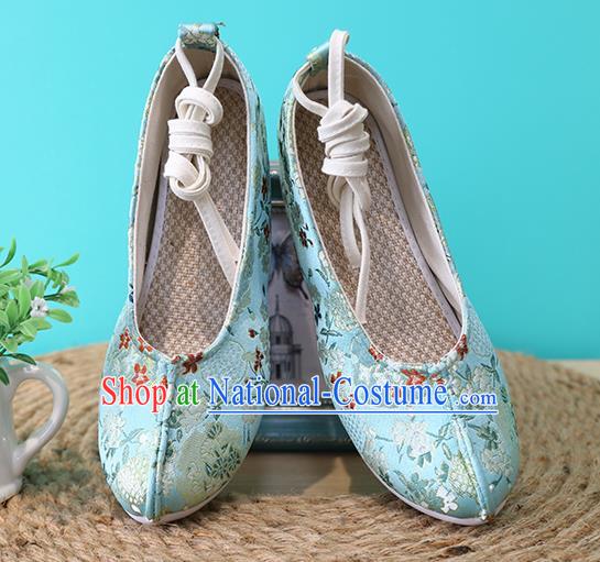 Chinese Hanfu Shoes Traditional Ming Dynasty Princess Shoes Classical Blue Brocade Shoes