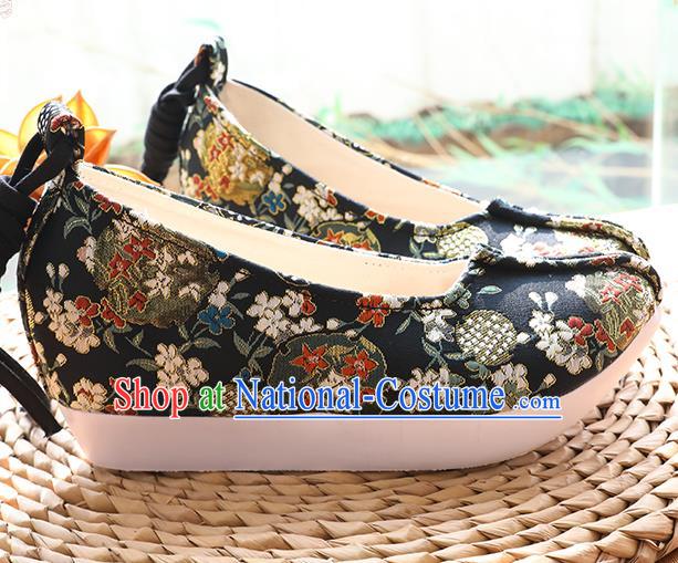 Chinese Classical Shoes Traditional Ming Dynasty Princess Shoes Hanfu Black Brocade Shoes