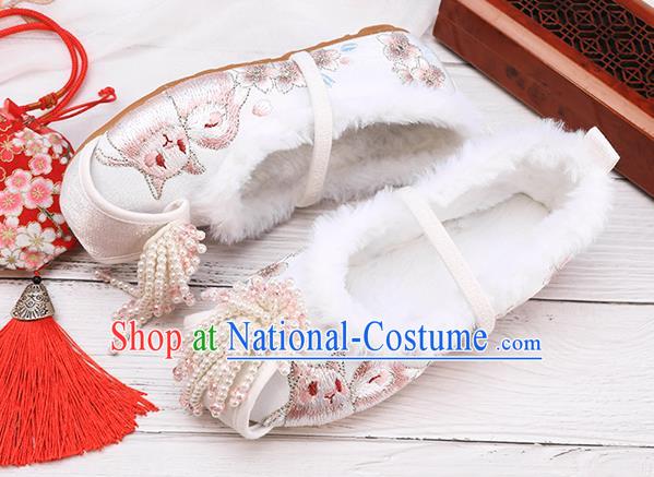 China National Winter Shoes Traditional Embroidered Shoes Classical Hanfu White Shoes for Kids