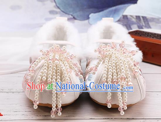 China National Winter Shoes Traditional Embroidered Shoes Classical Hanfu White Shoes for Kids